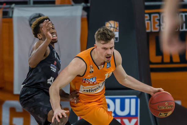 际行动推动 际行动推动