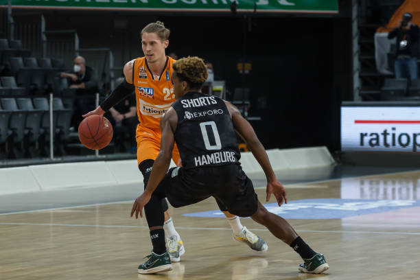 到哈兰德的 到哈兰德的