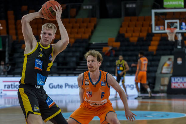 将博韦安排 将博韦安排